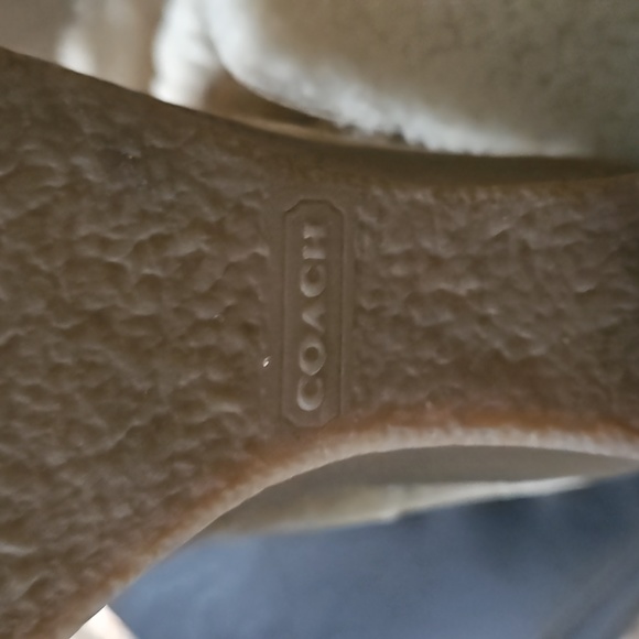 Coach fur lined boots! - Picture 9 of 10